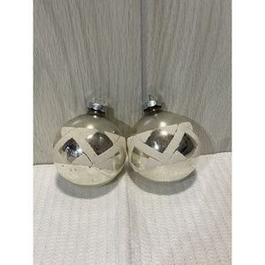 Vintage Shiny Brite Mercury Glass Balls Silver White Christmas Ornaments 2pc USA